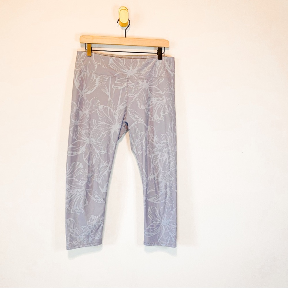 Fabletics Gray Floral Print Pants
